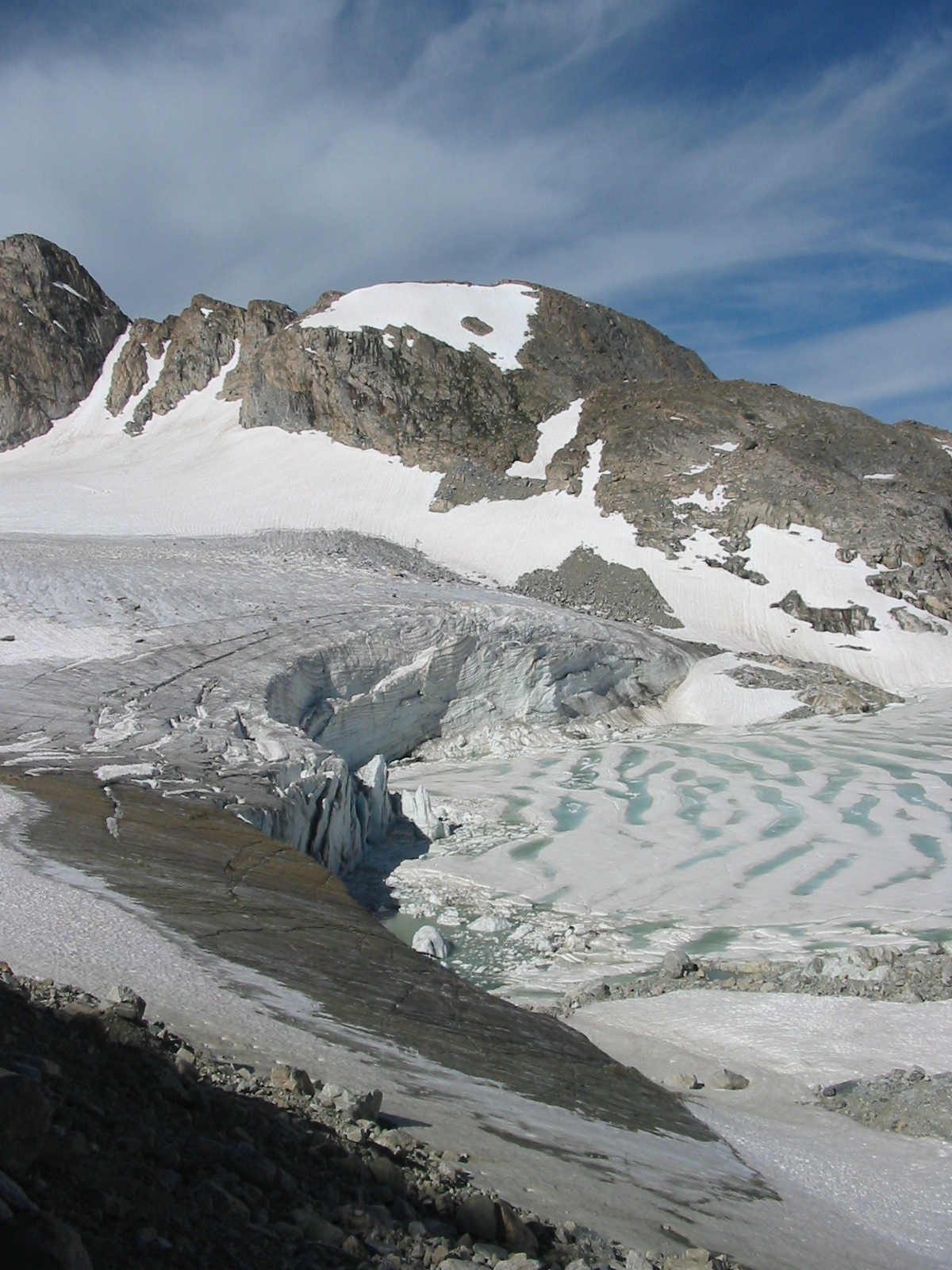 Ice cliffs of Sourdough Glacier